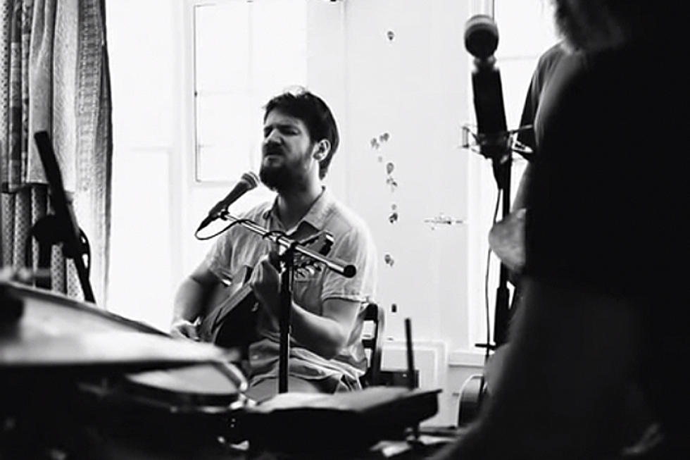 Blake Mills Shares Rehearsal Video for ‘Don’t Tell Our Friends About Me’