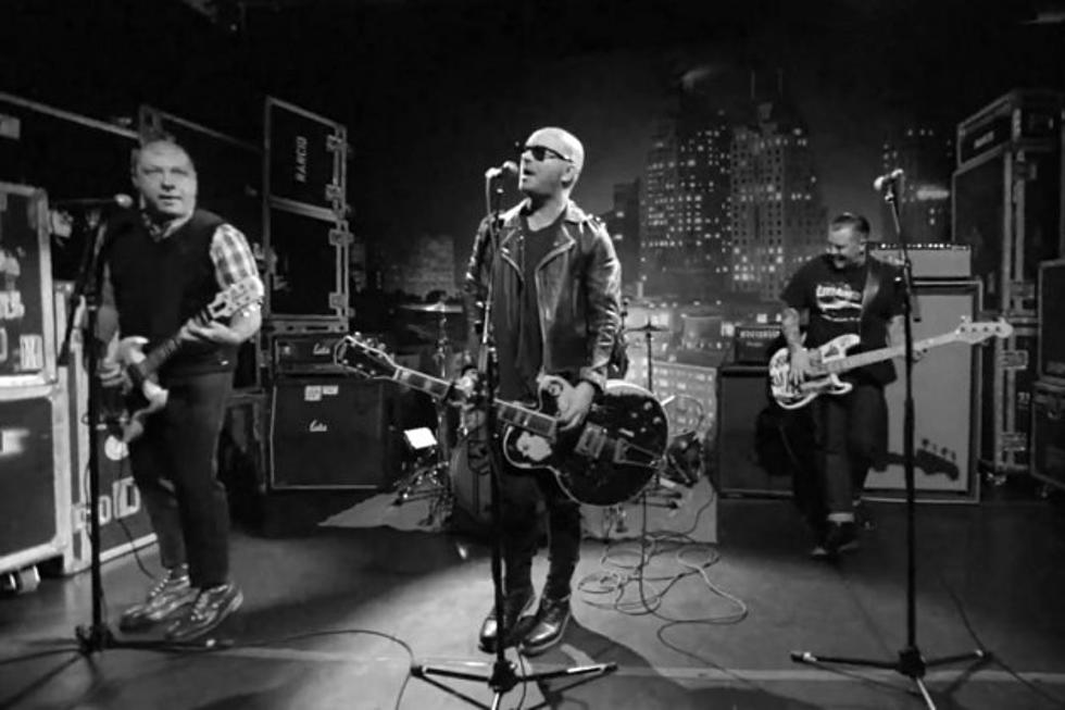 Stream Rancid&#8217;s New Album, &#8216;&#8230;Honor Is All We Know&#8217;