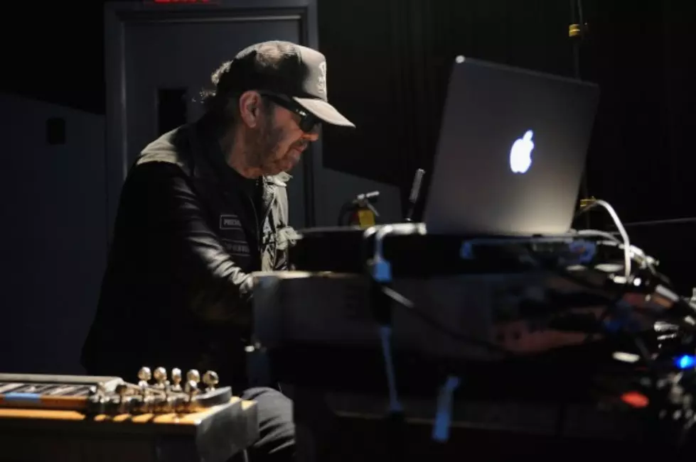 Daniel Lanois Provides Lots of Sound But Little Substance On &#8216;Flesh and Machine&#8217;