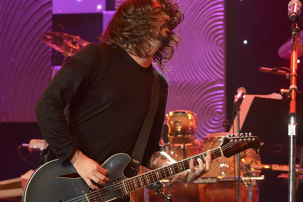 Foo Fighters Team With Joe Walsh + Perry Farrell For ‘Mountain Song’ Cover [Video]