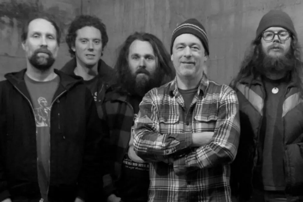 Built to Spill Will Release New Album, ‘Untethered Moon,’ in April