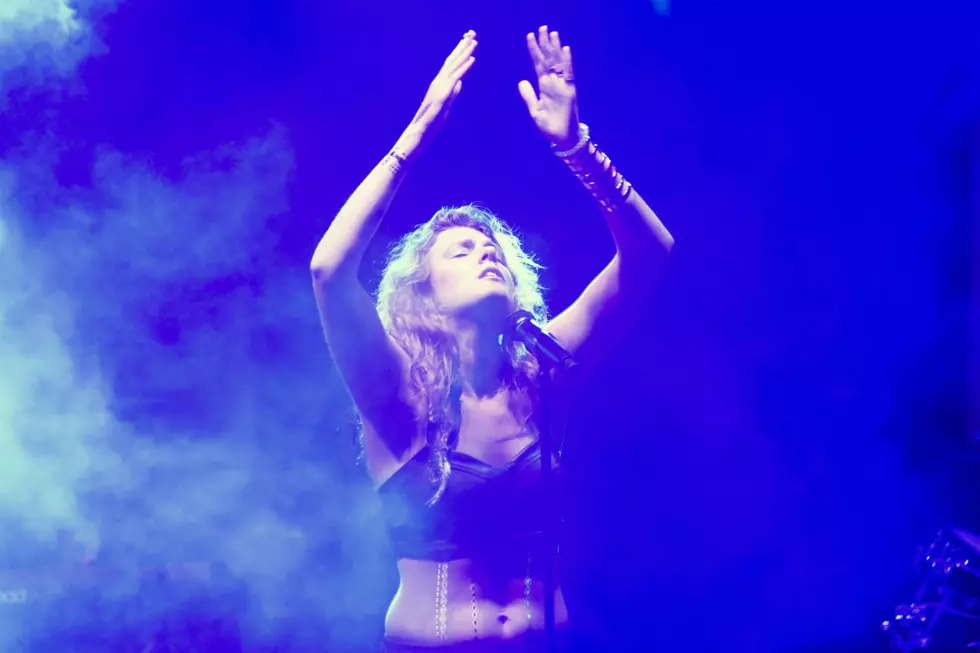 Watch Tove Lo + Urban Cone Perform ‘Come Back to Me’ at SXSW
