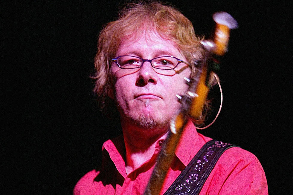 Mike Mills Has 'Finally Arrived' ... on a Baseball Card