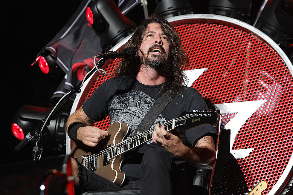 Dave Grohl Isn’t Ready to Give Up His Throne: ‘It Has a Drink Holder’