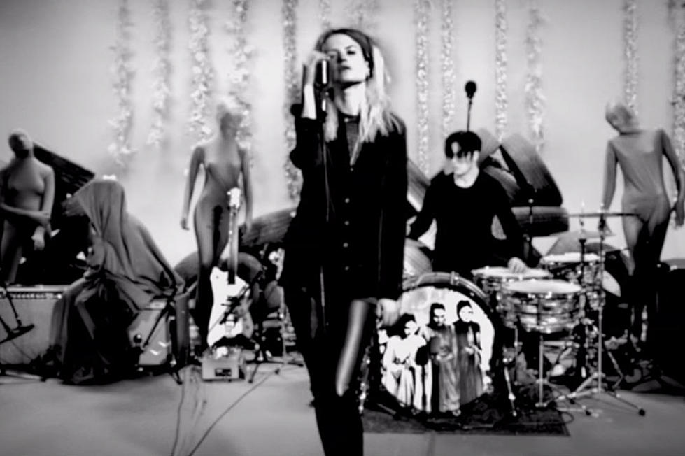Watch the Dead Weather’s Jack White-Directed Live Video for ‘Be Still’