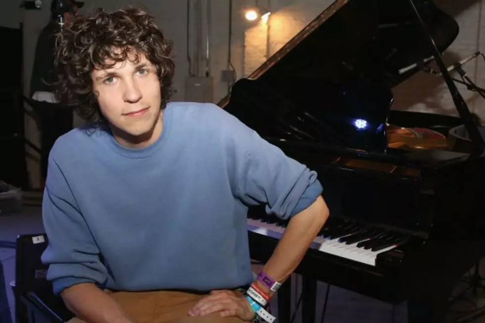 Watch Tobias Jesso Jr. Cover D’Angelo, the Weeknd, Haim + Keane at D.C. Show