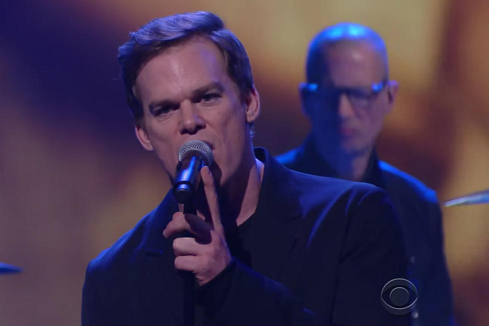 Michael C. Hall Does a Great Bowie Impression While Performing ‘Lazarus’ on ‘Colbert’