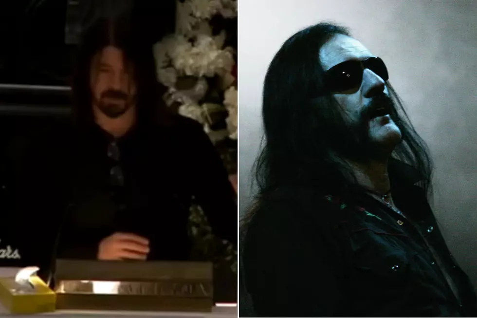 Dave Grohl Tearfully Remembers Motorhead’s Lemmy: ‘You’re My Musical Hero’