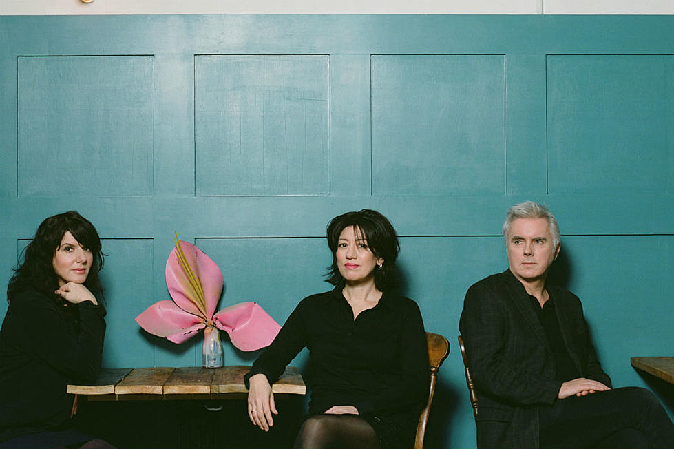 Lush Announce ‘Blind Spot’ EP, Unveil First New Song in 20 Years ‘Out of Control’