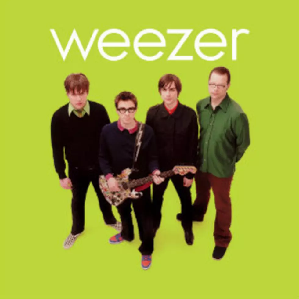 15 Years Ago: Weezer Return to Their Colorful Roots With &#8216;The Green Album&#8217;