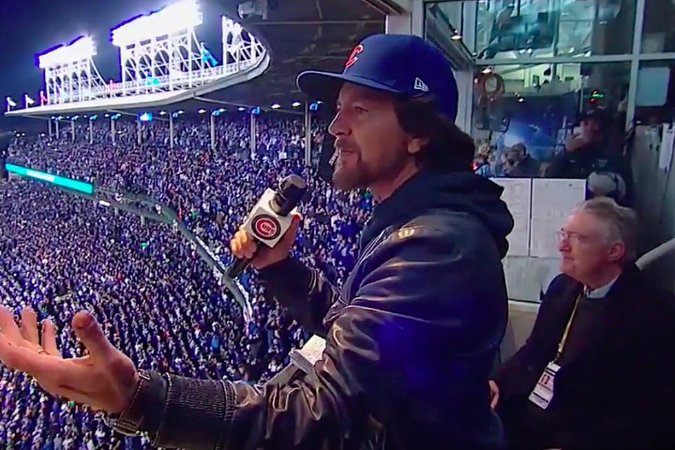 Watch Eddie Vedder Sing 'Take Me Out to the Ball Game' for the Cubs at the 2016 World Series