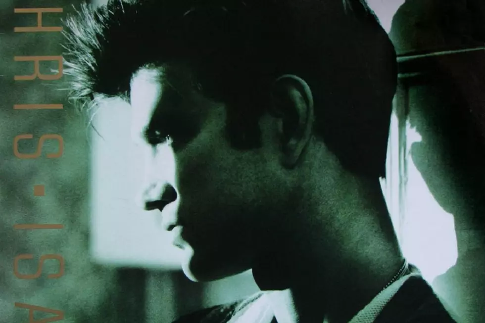 30 Years Ago: Chris Isaak Keeps His Cool on Self-Titled Second Album