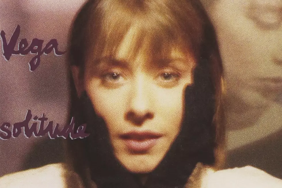 30 Years Ago: ‘Solitude Standing’ Propels Suzanne Vega to Stardom