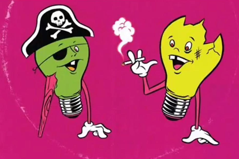 10 Years Ago: Queens of the Stone Age Throws Out the Rule Book With ‘Era Vulgaris’