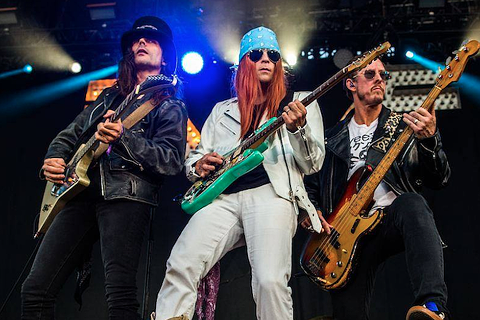Watch Weezer Impersonate Guns N’ Roses’ ‘Paradise City’ With ‘Feels Like Summer’ Video
