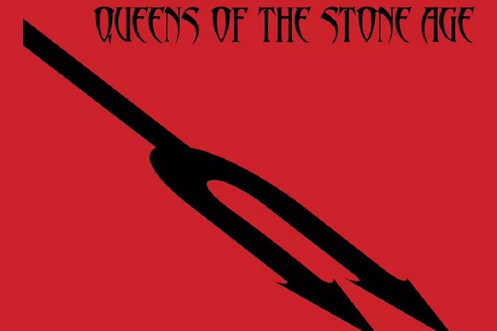15 Years Ago: Queens of the Stone Age Make Some Noise With ‘Songs for the Deaf’