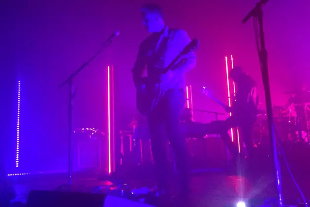 Sink or Swim: Queens of the Stone Age, Royal Blood Refuse to Pander in Cleveland