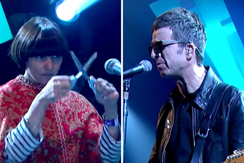 Why Did Noel Gallagher Perform on TV With a &#8216;Scissors Player&#8217;?