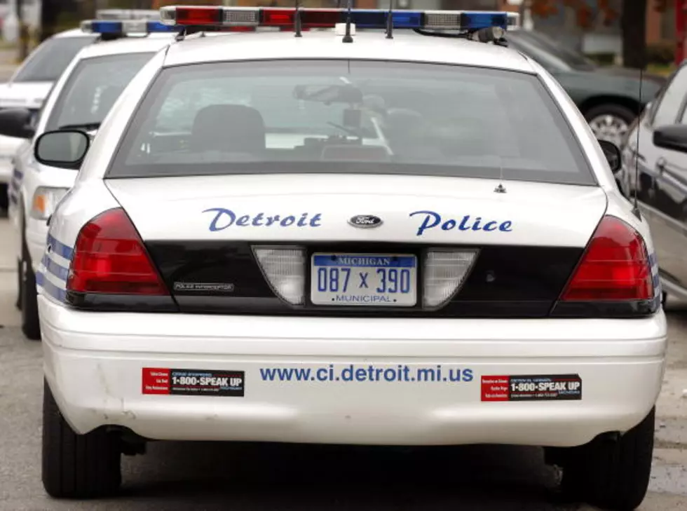 Detroit Offers Free Homes to Police Officers (video)
