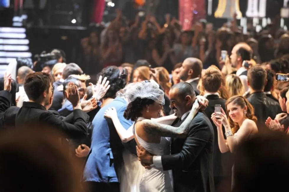 34 Couples Get Married During 2014 Grammy Awards