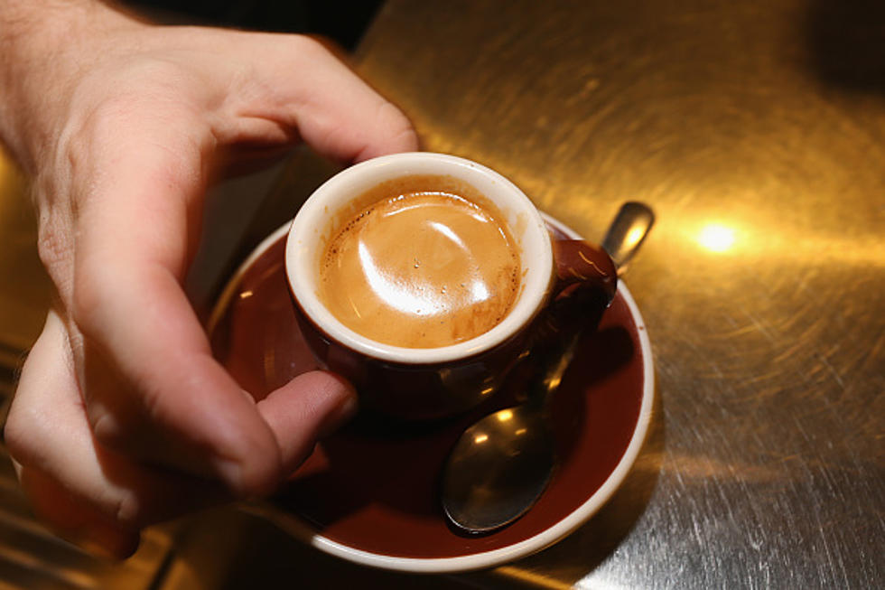 How About a Freshly-Made Espresso From a Pocket Espresso Maker [Video]