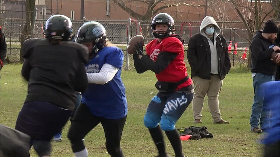 Women’s Tackle Football is a Real Thing in Grand Rapids