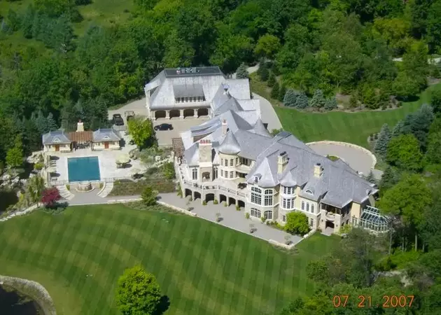 Where is the Biggest Home in Michigan? Not Too Far and It&#8217;s Amazing!