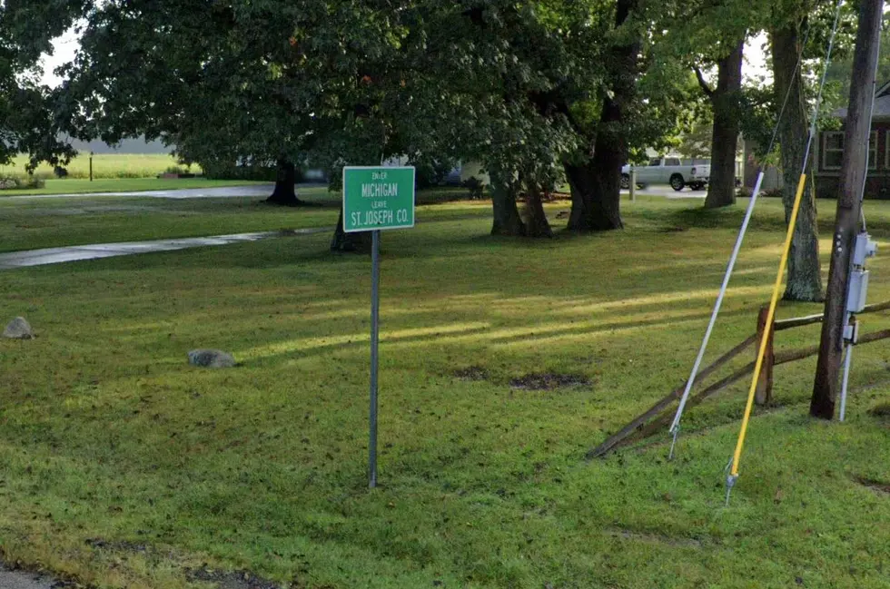 Indiana Once Posted These Odd ‘Welcome to Michigan’ Signs