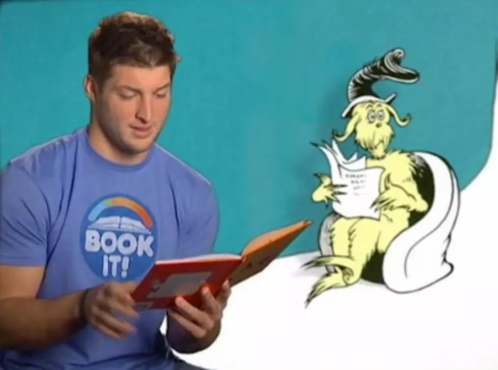 Tim Tebow Reads &#8216;Green Eggs and Ham&#8217; (Video)