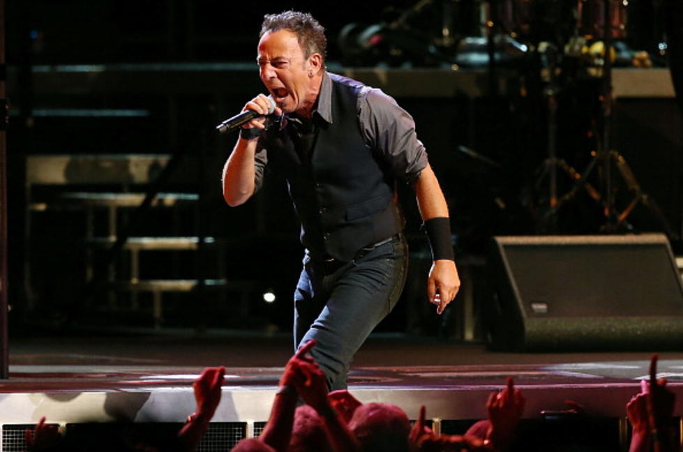 Bruce Springsteen Covers ‘Brown Eyed Girl’ [Video]