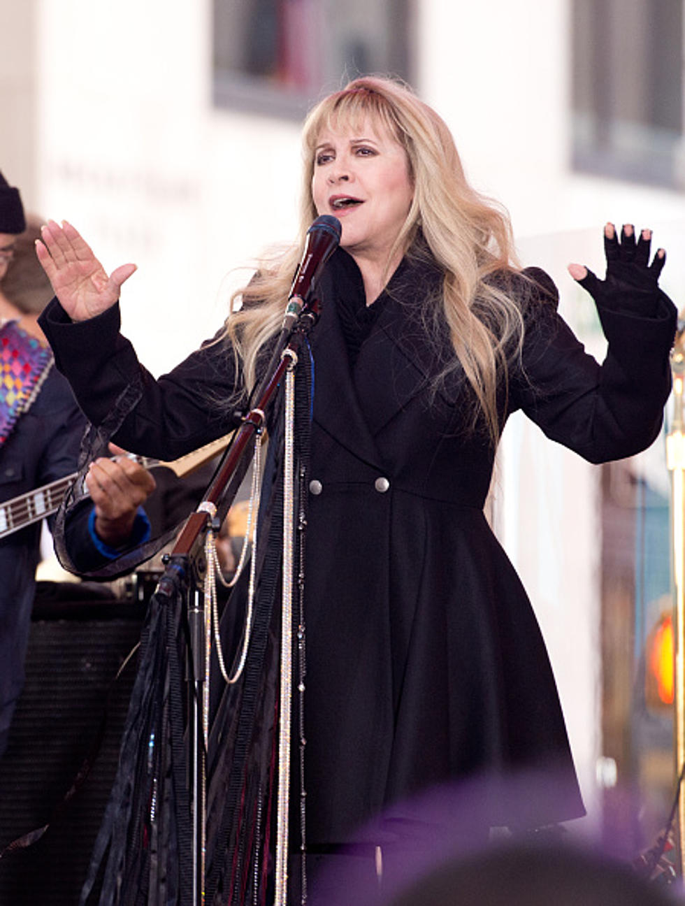 The Stevie Nicks Wisdom Generator Will Help You Guide Your Life
