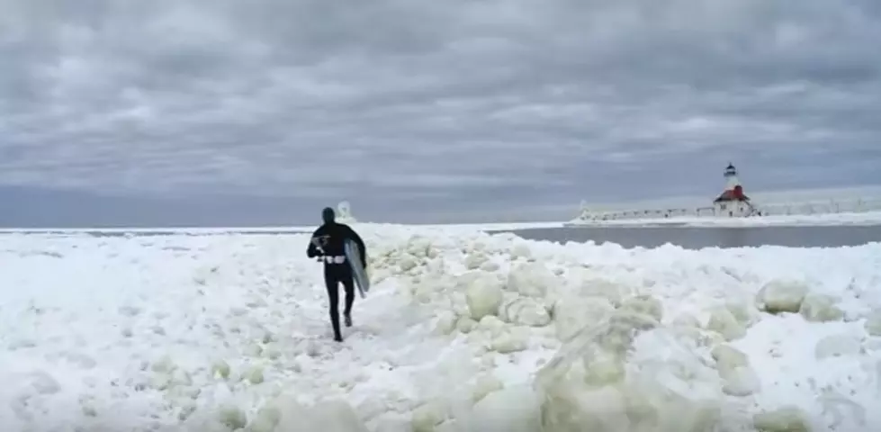 Paddleboarding Amongst The Icebergs of Lake Michigan [Video]