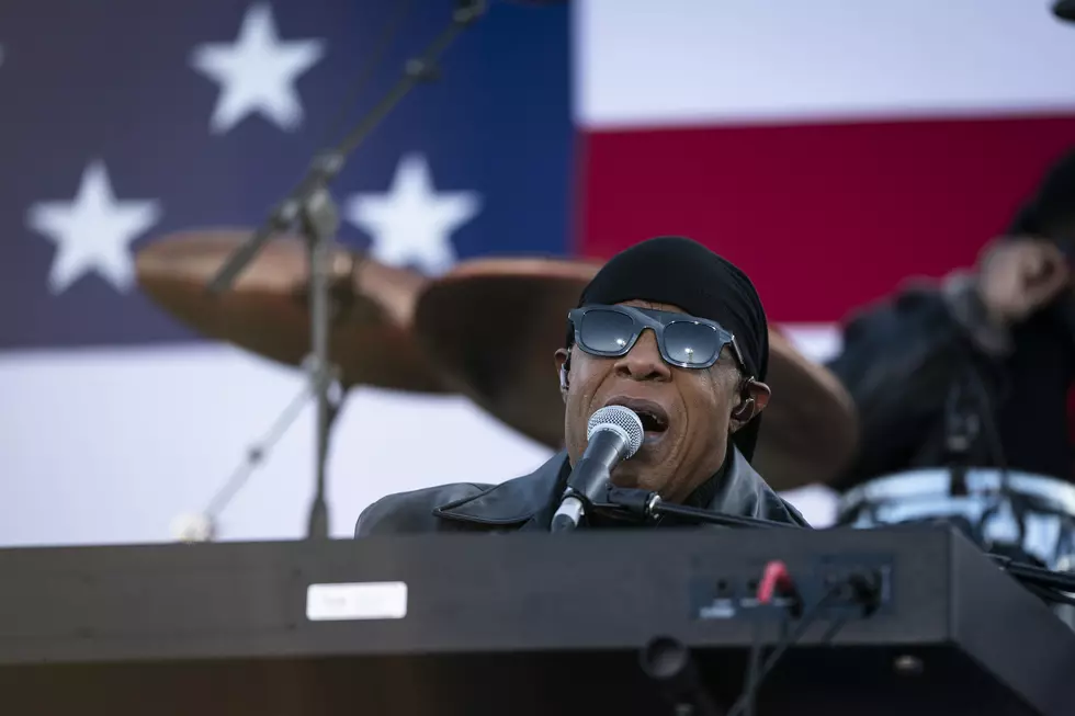 Stevie Wonder Uses Detroit Rally To Roll Out New Music [Video]