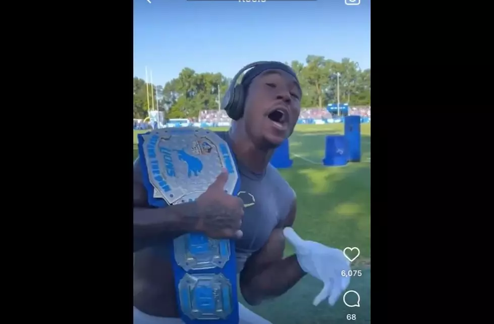 Lions Running Back Fires Up Team With ‘Macho Man’ Impression