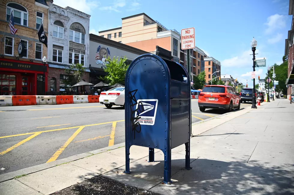 Are Blue Mailboxes Safe For Mailing Christmas Packages In Michigan?