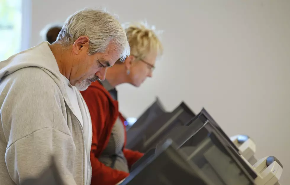 Know the Law Before Snapping a Voting Selfie