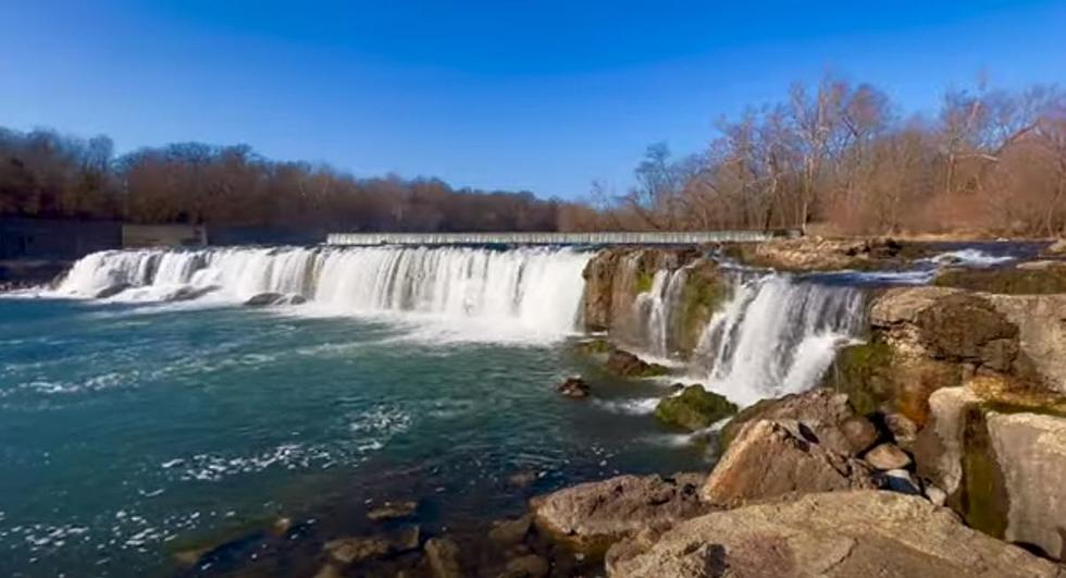 Largest Natural Waterfall in Missouri Just a Short Drive Away
