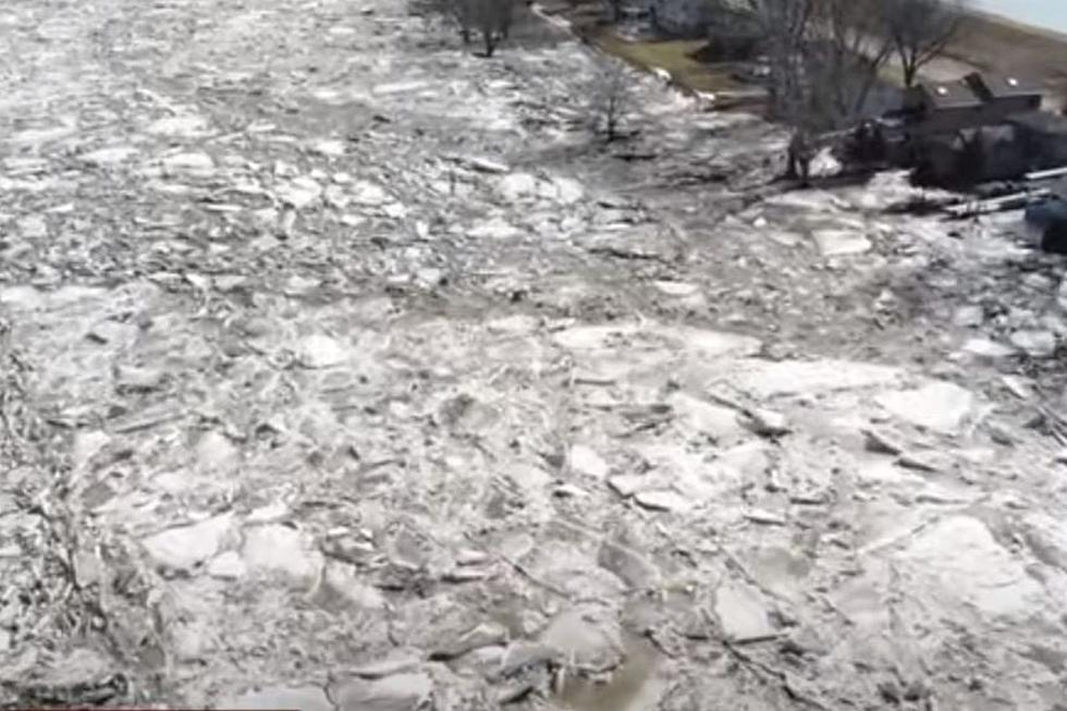 Amazing Video You Have to See - Ice Dams on Illinois River
