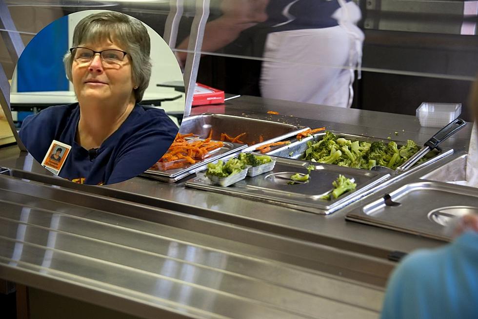 Hero Missouri Lunch Lady Praised For Saving A Fifth Graders Life