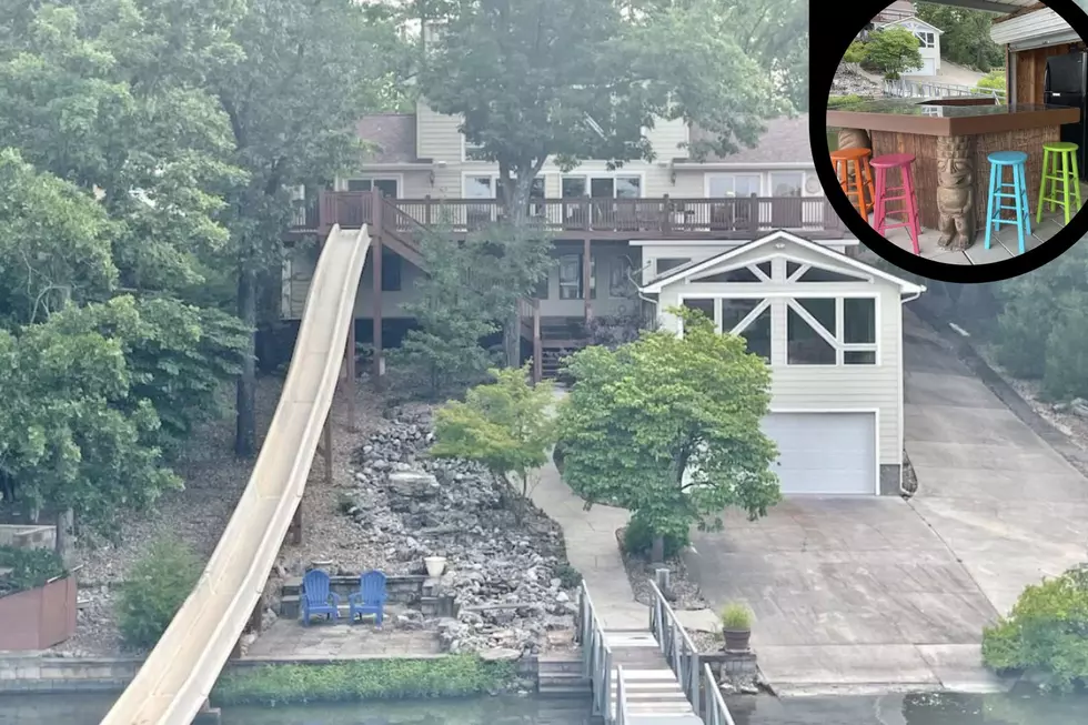 Summer House Rental in Missouri Comes with 90′ Giant Waterslide