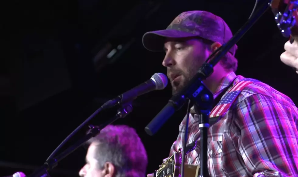 Watch St. Louis Cardinal Adam Wainwright Become a Country Singer