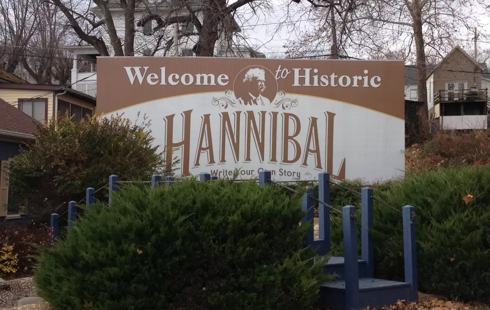 Hannibal “Deck the Halls” Homes Tour