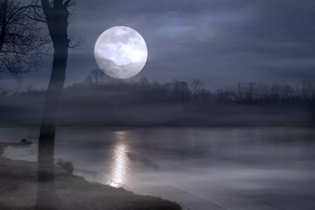Super Moon, Blue Moon &#038; Lunar Eclipse on The Same Night?