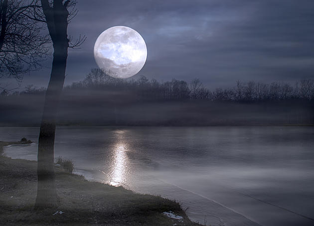 Super Moon, Blue Moon &#038; Lunar Eclipse on The Same Night?