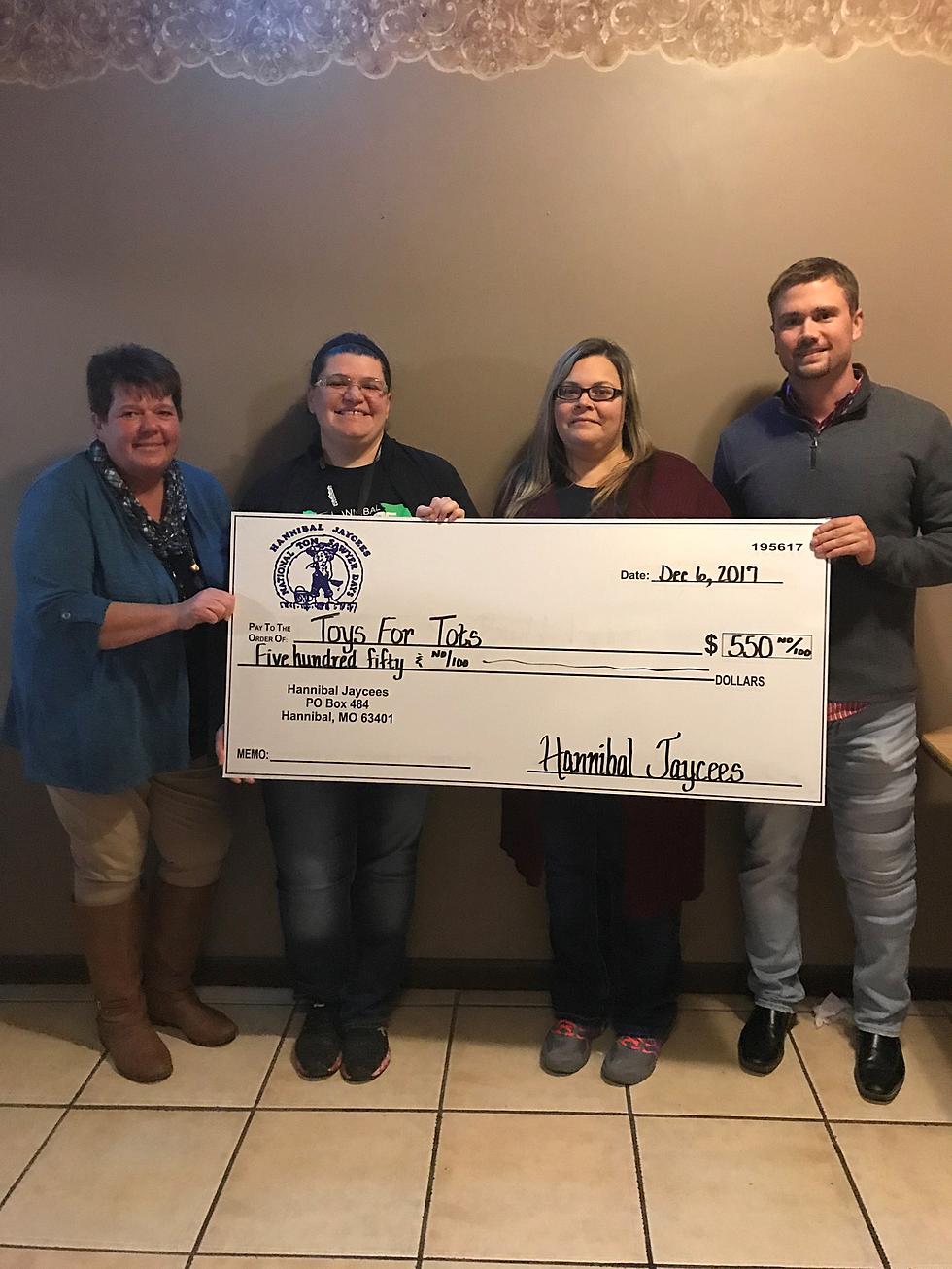 Hannibal Jaycees Raise $550 for 'Toys for Tots'