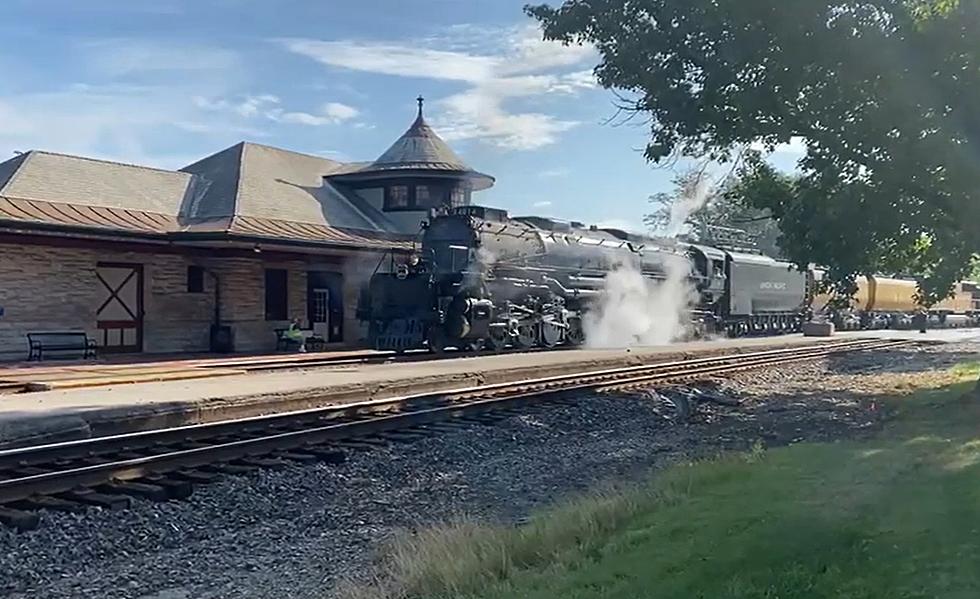 Watch Legendary Steam Train the &#8216;Big Boy&#8217; Roll Through Missouri