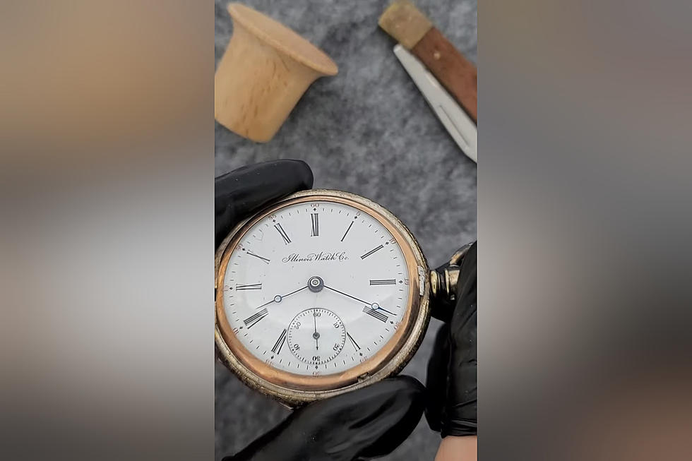 Pocket Watch Made in Illinois in 1903 Still Keeps Perfect Time