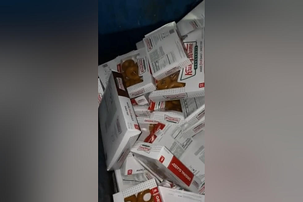 Watch Lucky Missouri Dudes Find a Dumpster Full of Donuts