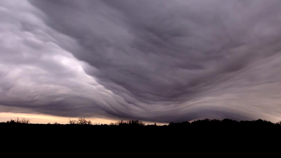 Watch Wild Missouri Cloud that Rolls Like an Ocean Wave