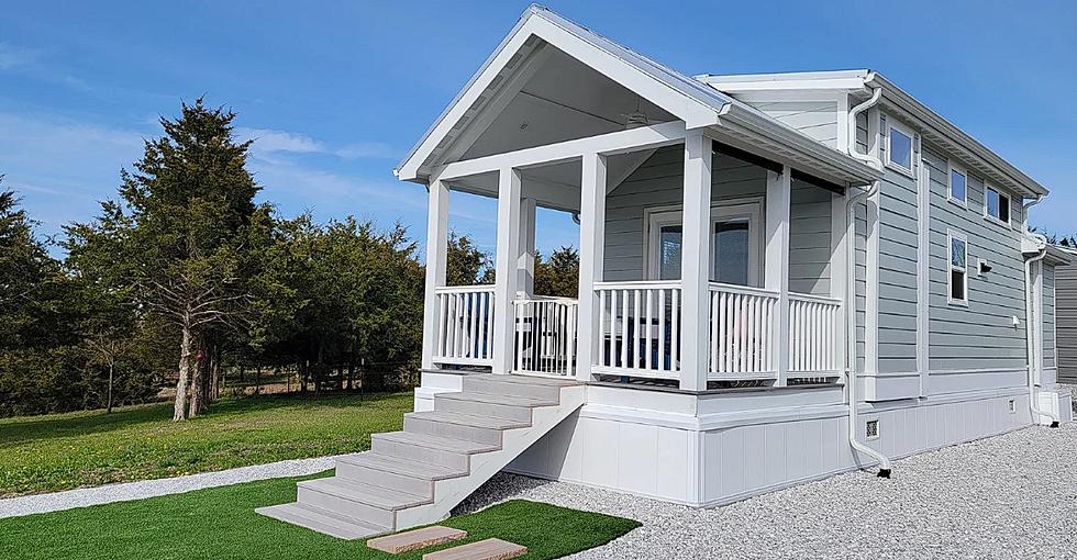 Could You Fit Your Life into this Wentzville, Missouri Tiny Home?